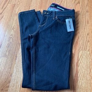 HOT TOPIC DENIM JEANS!